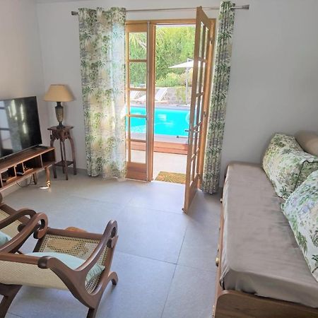 Bed and Breakfast Le Jacaranda Du Guillaume Le Guillaume Exterior foto