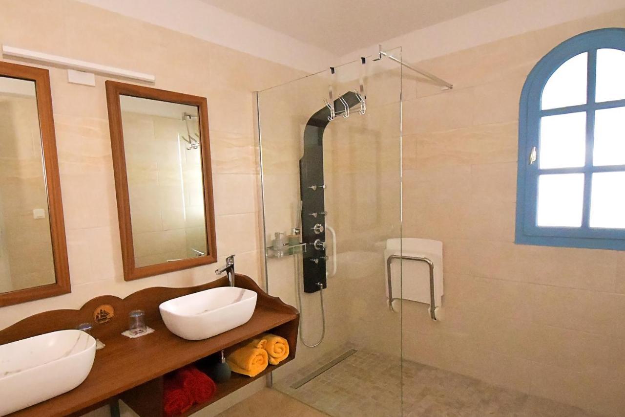 Bed and Breakfast Le Jacaranda Du Guillaume Le Guillaume Exterior foto